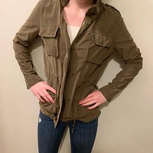 LOVE TREE TRENDY Army Green Light Jacket!!